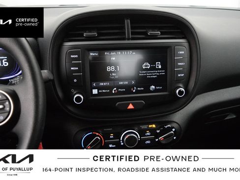 Certified 2025 Kia Soul LX w/ LX Technology Package FWD image 23