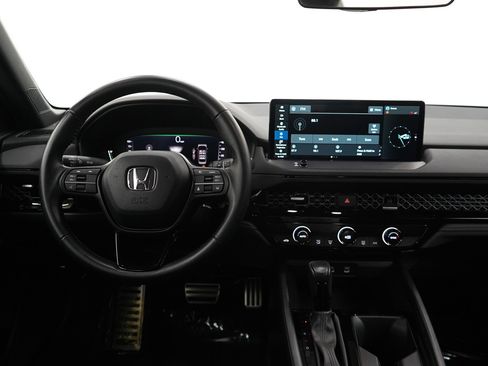Used 2023 Honda Accord Sport image 12