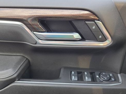 Used 2025 Chevrolet Silverado 1500 RST image 26