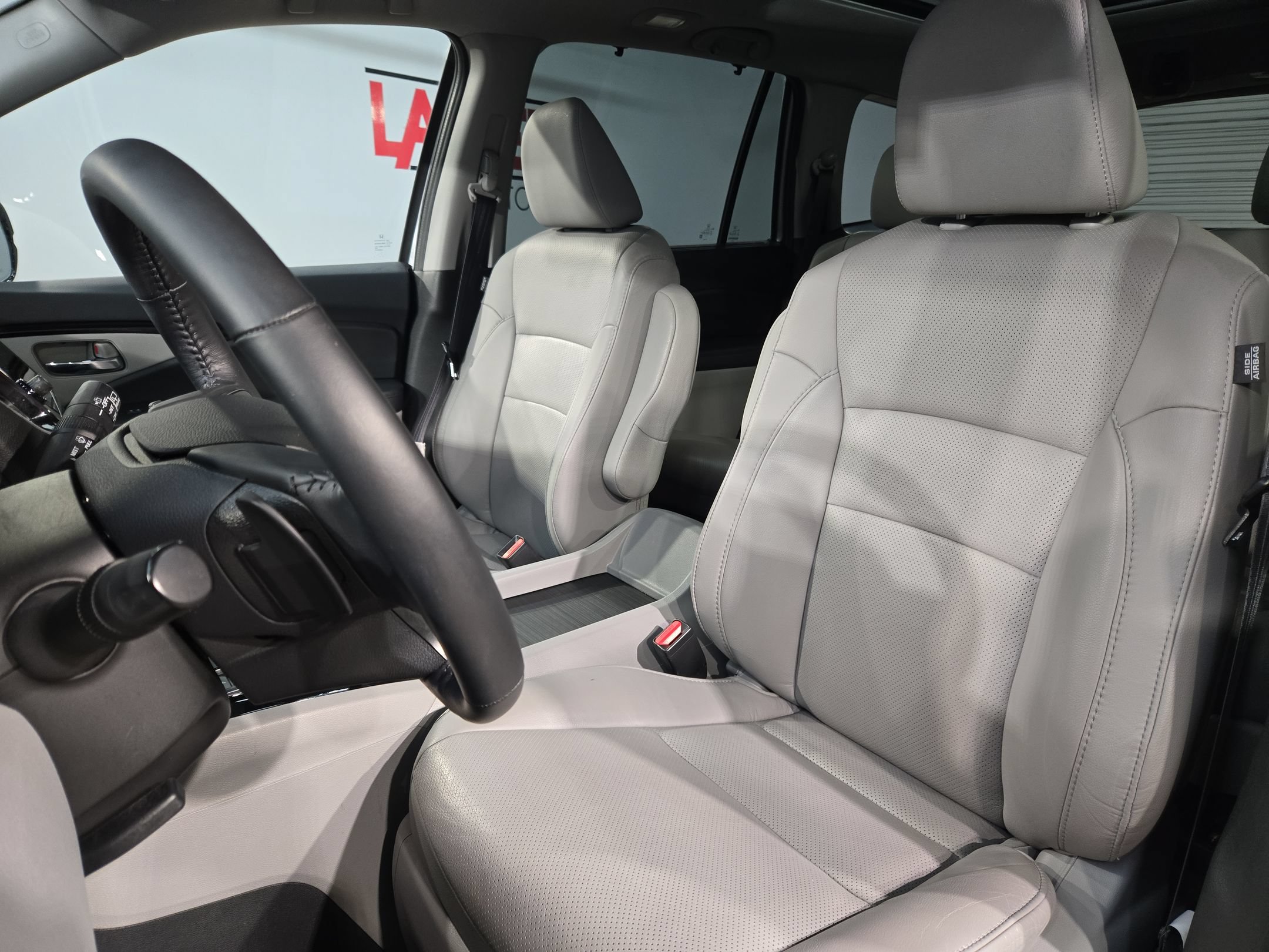 Used 2021 Honda Pilot Elite image 23