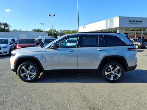 New 2025 Jeep Grand Cherokee Limited image 7