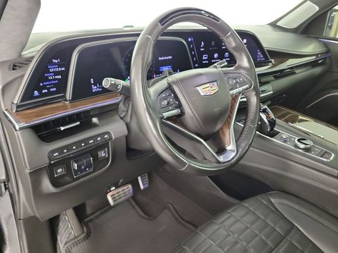 Certified 2022 Cadillac Escalade ESV Premium Luxury Platinum AWD/4WD image 18