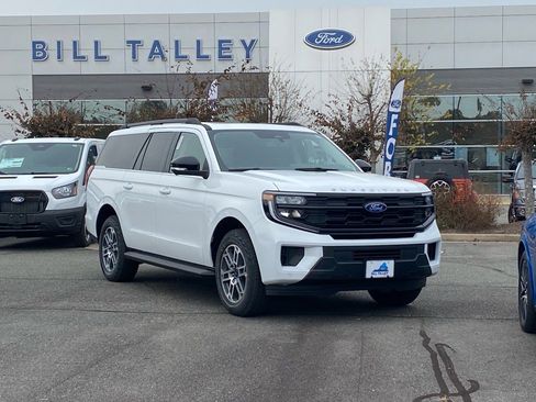 New 2025 Ford Expedition Max Active image 2