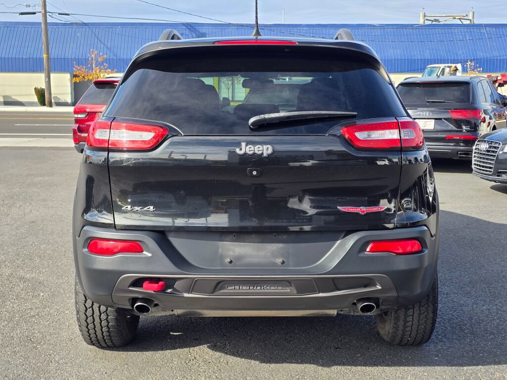 Used 2016 Jeep Cherokee Trailhawk w/ Leather Interior Group AWD/4WD image 7