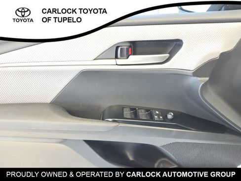 Used 2025 Toyota Camry SE FWD image 13