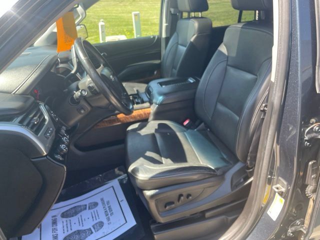 Used 2019 Chevrolet Tahoe Premier AWD/4WD image 18