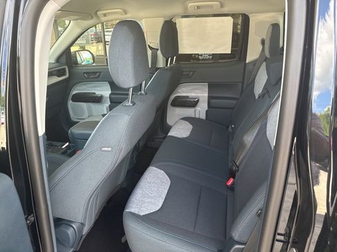 New 2025 Ford Maverick XLT image 13