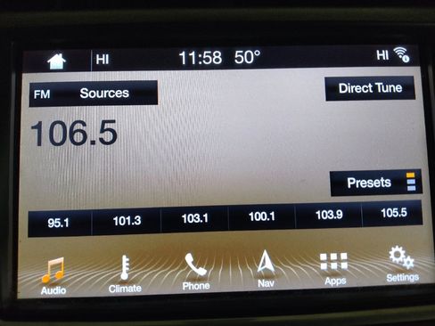 Used 2017 Lincoln MKX Reserve image 25