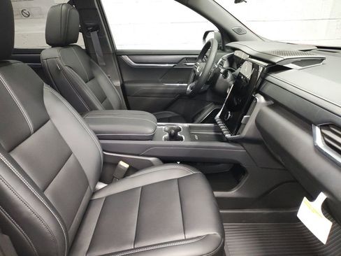 New 2026 GMC Acadia Elevation w/ Black Edition image 7