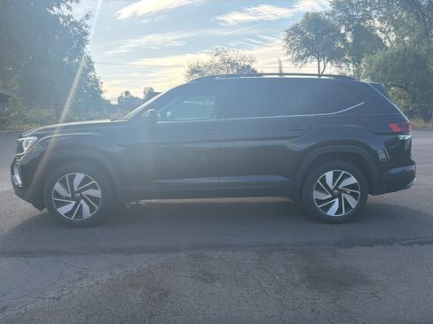 Used 2024 Volkswagen Atlas SE AWD/4WD image 5