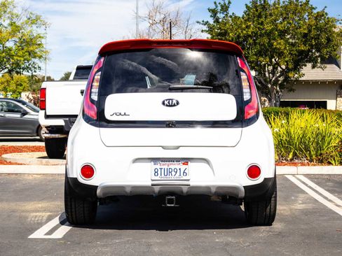 Used 2017 Kia Soul + w/ Designer's Package image 10