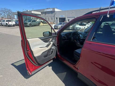 Used 2021 Subaru Forester Premium AWD/4WD image 21