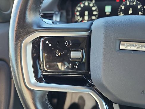 Used 2022 Land Rover Discovery Sport SE image 22