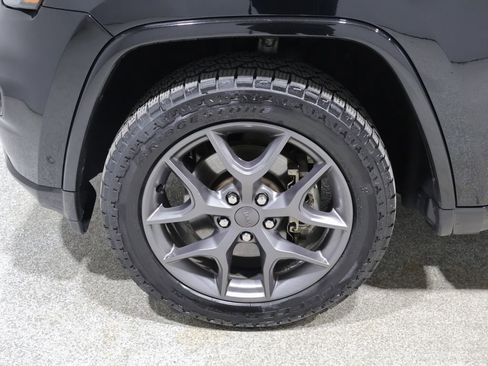 Used 2021 Jeep Grand Cherokee Limited w/ Quick Order Package 28K 80th AWD/4WD image 9