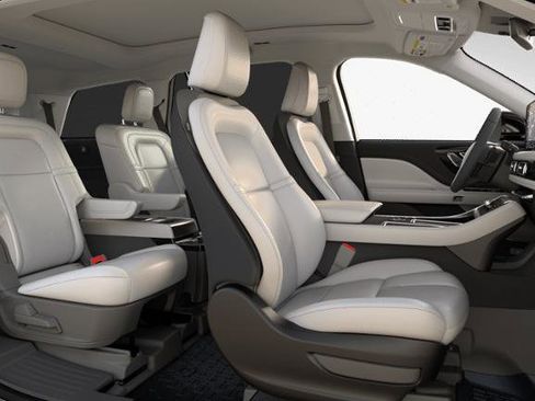 New 2026 Lincoln Aviator Reserve w/ Jet Appearance Package image 27