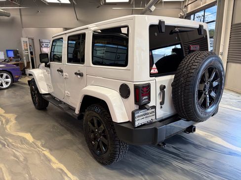 Used 2014 Jeep Wrangler Unlimited Sahara AWD/4WD image 34