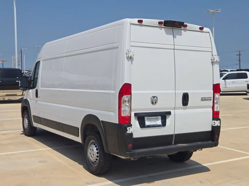 Used 2025 RAM ProMaster 2500 w/ Convenience Group FWD image 5