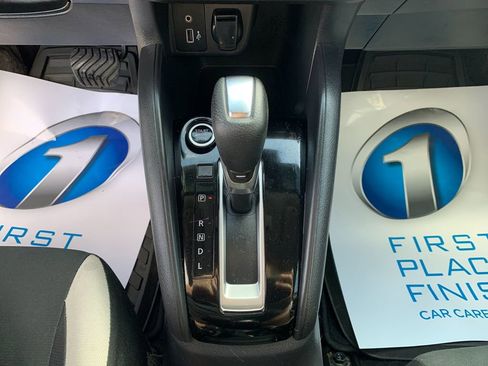 Used 2020 Nissan Versa SV FWD image 24