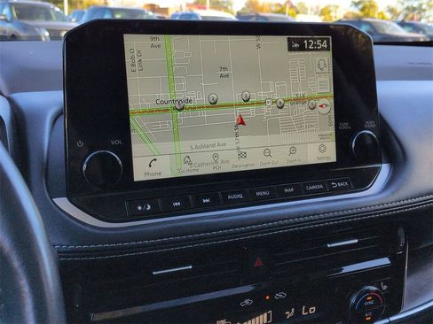 Used 2021 Nissan Rogue SL w/ Premium Package image 13