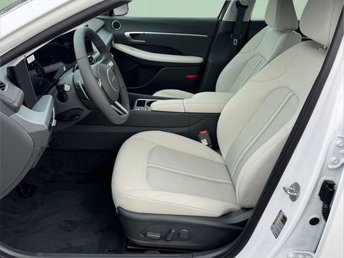 New 2026 Hyundai Sonata SEL FWD image 6