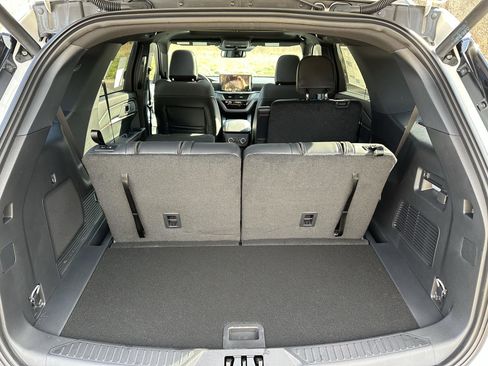 New 2026 Ford Explorer ST-Line w/ ST-Line Street Pack image 40