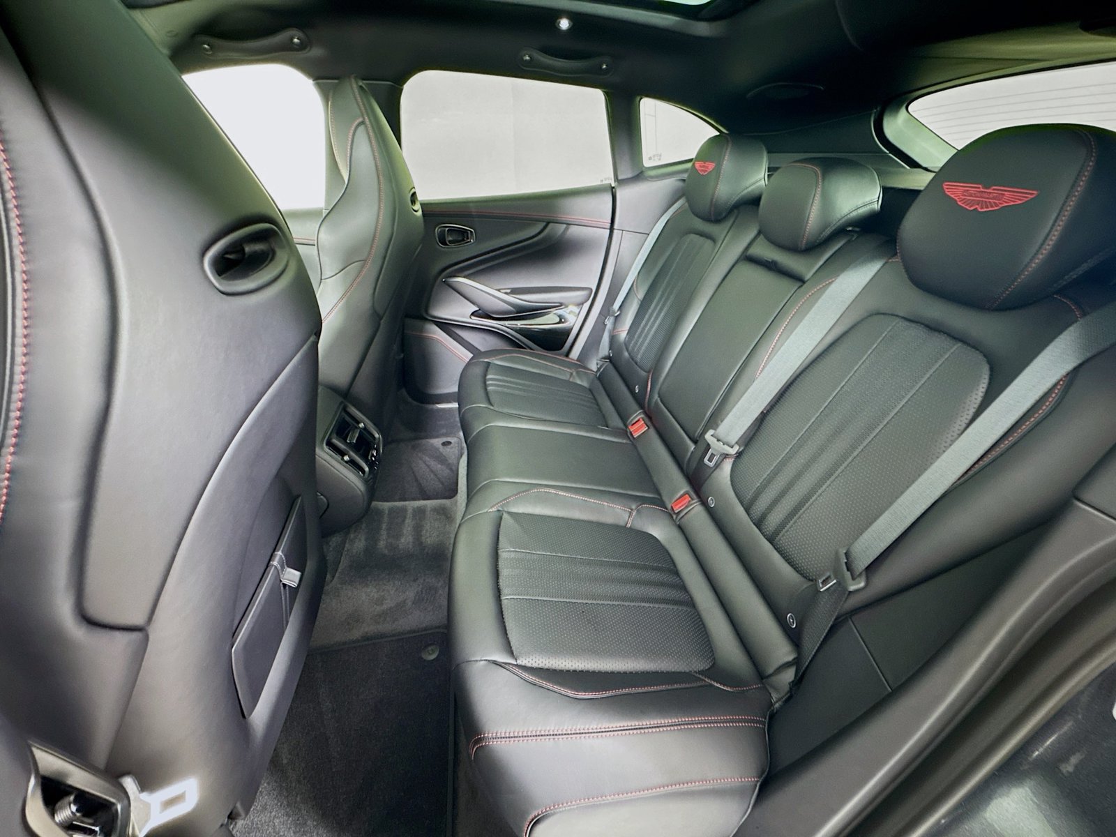 Used 2026 Aston Martin DBX 707 AWD/4WD image 25