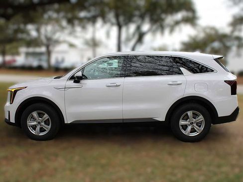 New 2026 Kia Sorento LX image 14