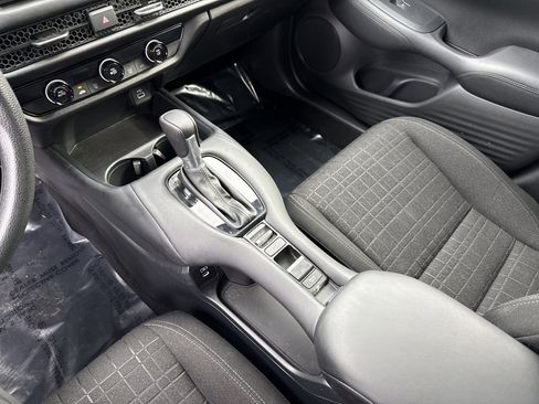 Certified 2024 Honda HR-V LX image 26