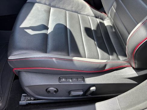 Used 2022 Volkswagen GTI Autobahn image 24