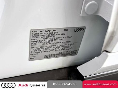 Certified 2025 Audi Q5 2.0T Premium Plus w/ Premium Plus Package AWD/4WD image 18
