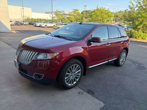 Used 2015 Lincoln MKX AWD w/ Equipment Group 102A image 4
