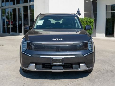 Certified 2024 Kia EV9 Wind AWD/4WD image 2