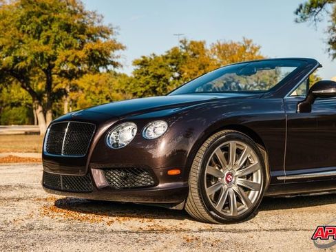 Used 2015 Bentley Continental GT image 53