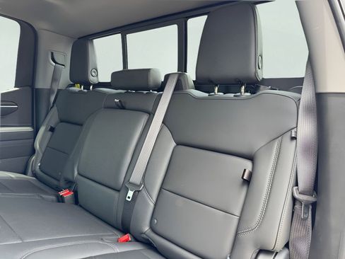 New 2026 GMC Sierra 1500 SLT AWD/4WD image 14