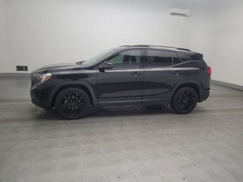 Used 2020 GMC Terrain SLT w/ Preferred Package FWD image 2
