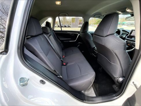 Used 2024 Toyota RAV4 LE image 16