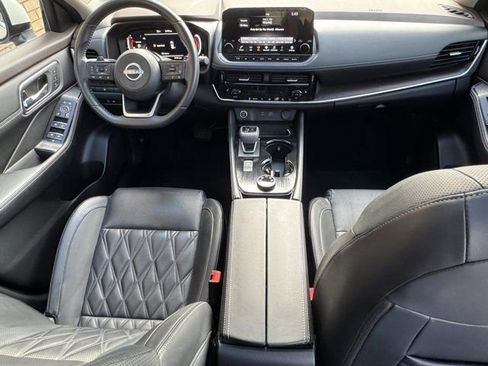 Used 2023 Nissan Rogue Platinum AWD/4WD image 15