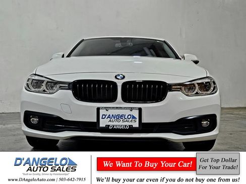 Used 2018 BMW 320i Sedan image 13