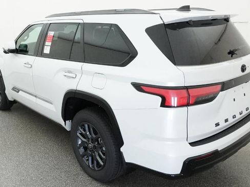 New 2026 Toyota Sequoia Platinum AWD/4WD image 5