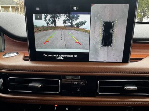 Used 2020 Lincoln Aviator Reserve w/ Equipment Group 202A image 37