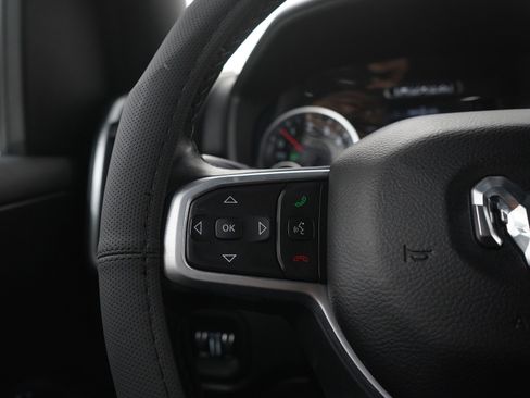 Used 2019 RAM 1500 Big Horn AWD/4WD image 25