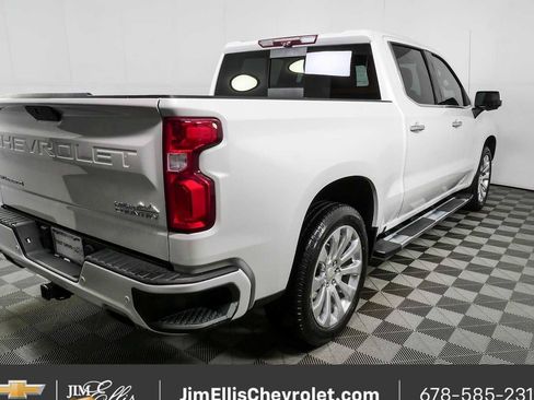 Certified 2021 Chevrolet Silverado 1500 High Country w/ Technology Package AWD/4WD image 3