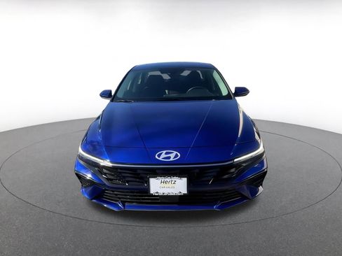 Used 2025 Hyundai Elantra SEL image 4