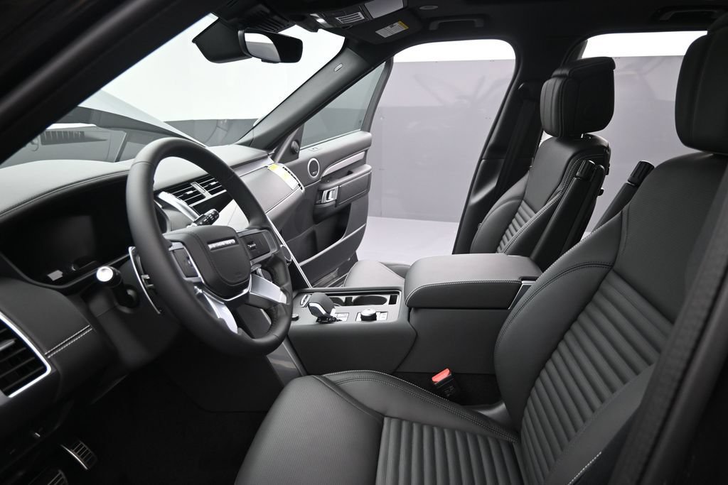 New 2026 Land Rover Discovery Limited Edition AWD/4WD image 26