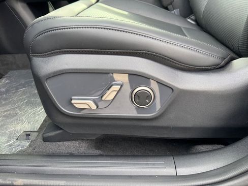 New 2027 Kia Telluride S image 13