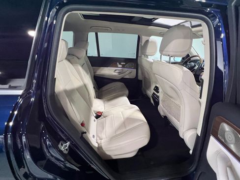 Used 2022 Mercedes-Benz GLS 450 4MATIC image 54