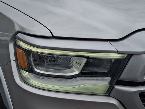 Used 2022 RAM 1500 Laramie AWD/4WD image 9