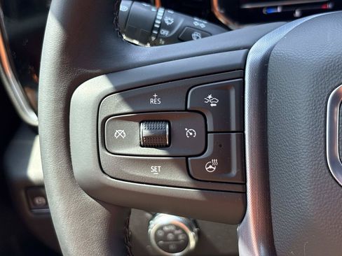 Used 2025 GMC Sierra 2500 SLT w/ SLT Convenience Package AWD/4WD image 19