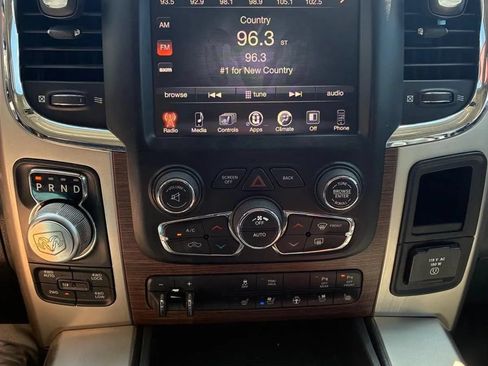 Used 2015 RAM 1500 Laramie w/ Convenience Group AWD/4WD image 7