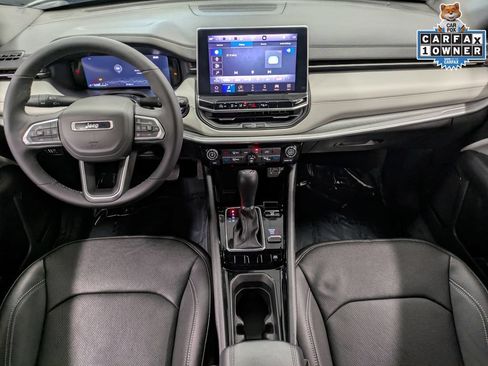 Used 2025 Jeep Compass Limited w/ Elite Group AWD/4WD image 24